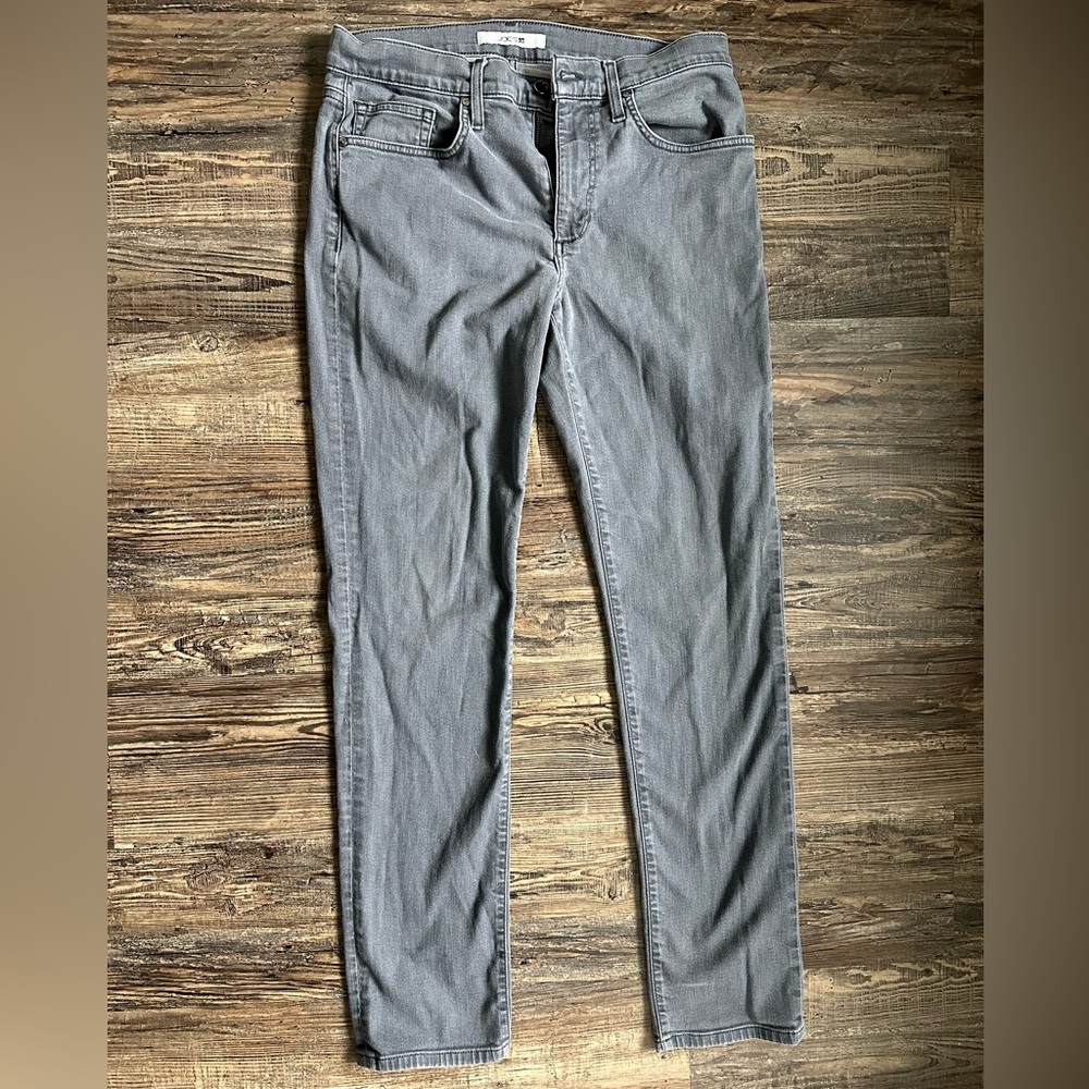 Joe’s The Brixton - Gray Straight Leg Jean - 32